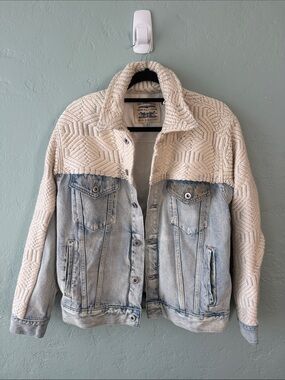 Levi's Cream Knit & Light Blue Denim Jean Jacket